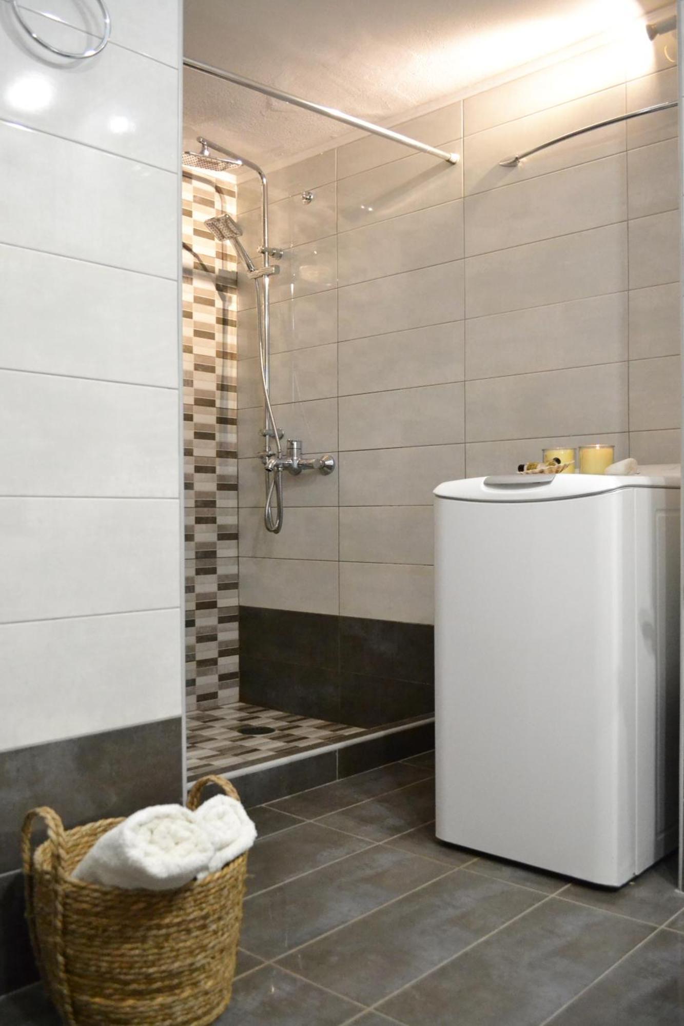 Ariadne & Theseus Apartments Naxos City Екстериор снимка
