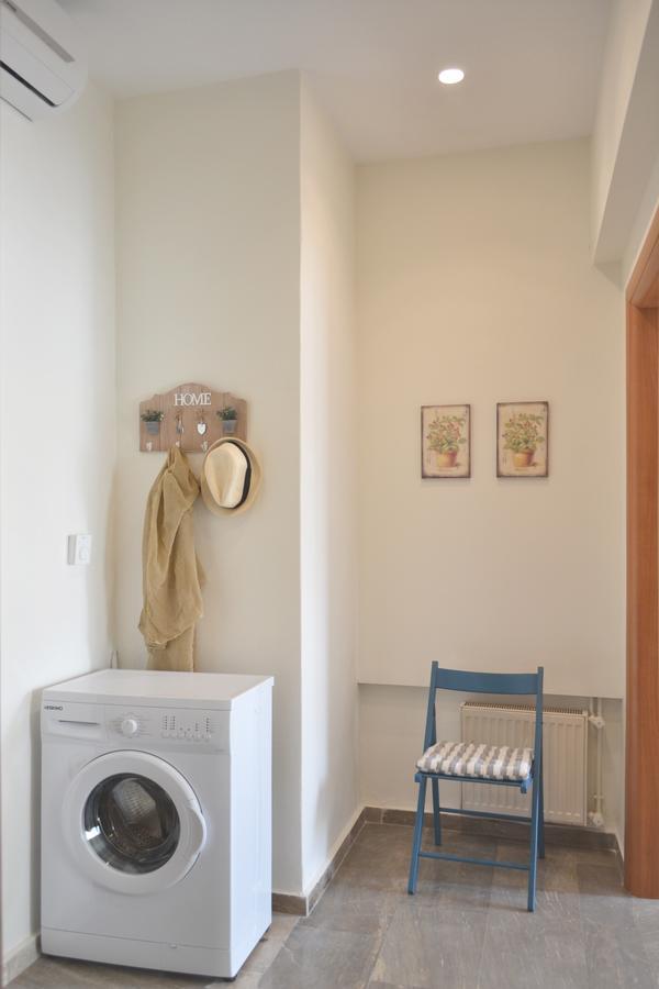 Ariadne & Theseus Apartments Naxos City Екстериор снимка